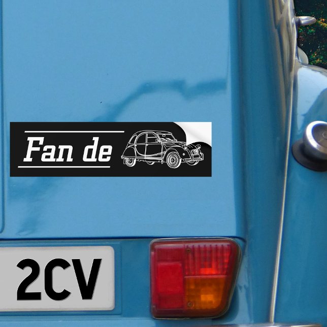 Oldtimer Fan von 2cv Autoaufkleber (2CV Bumper Sticker in Black with a White Deux Chevaux and Slogan)