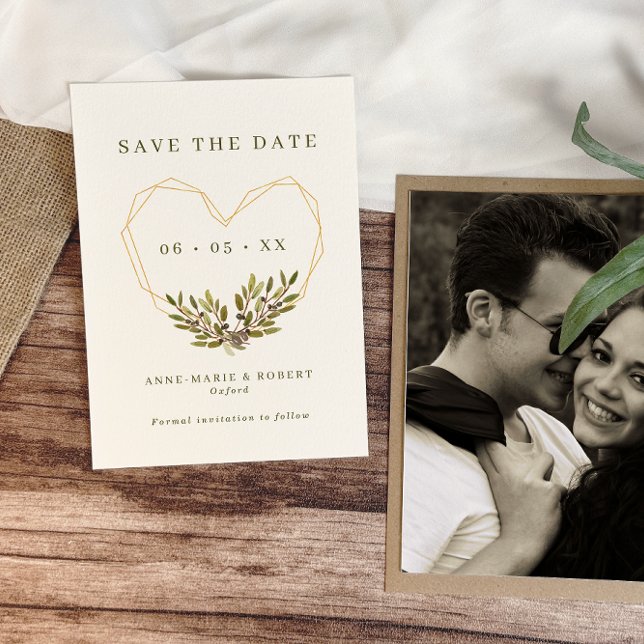 Olive & Blätter Geometrisches Herz-Hochzeitssemble Save The Date (Von Creator hochgeladen)