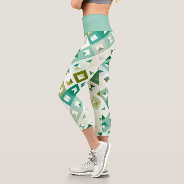 Olive Green Aquamarin Blue Ivory Mosaik Art Patter Capri Leggings (Links)