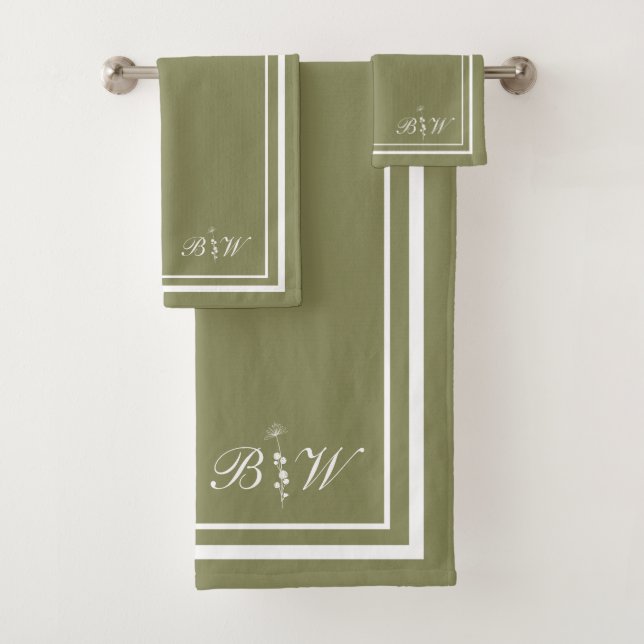 Olive Green Border Script Girl Monogram Badhandtuch Set (Insitu)