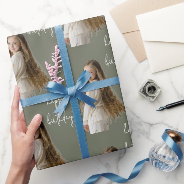 Olive Moss & Custom Birthday Text and Foto - Geschenkpapier (Schenken)