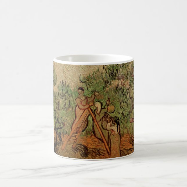 Olive Picking von Vincent van Gogh Kaffeetasse (Mittel)