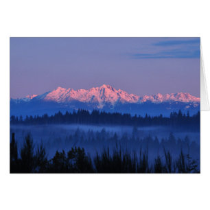 Olympische Berge bei Sonnenaufgang