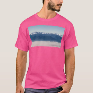 Olympische Berge über Wolken lang T-Shirt