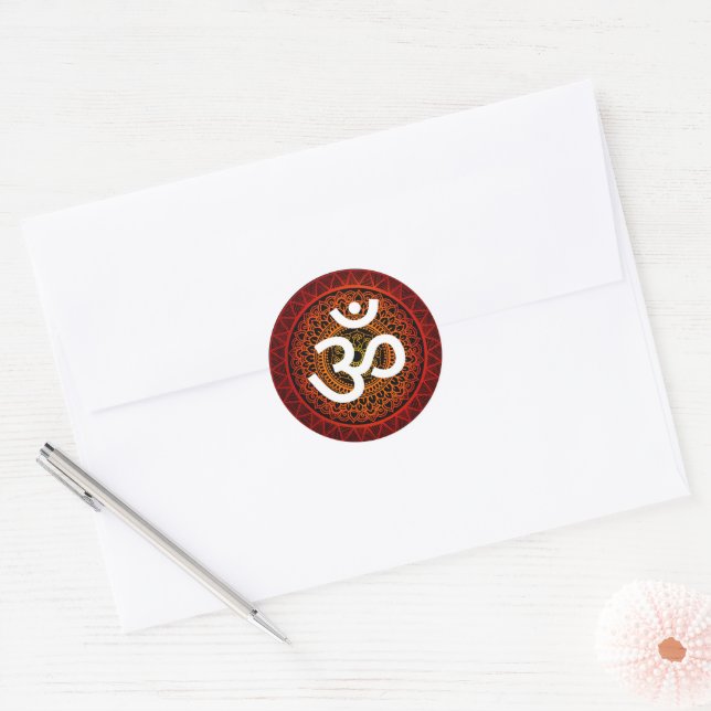 Om Chakra Mandala Red Runder Aufkleber (Umschlag)