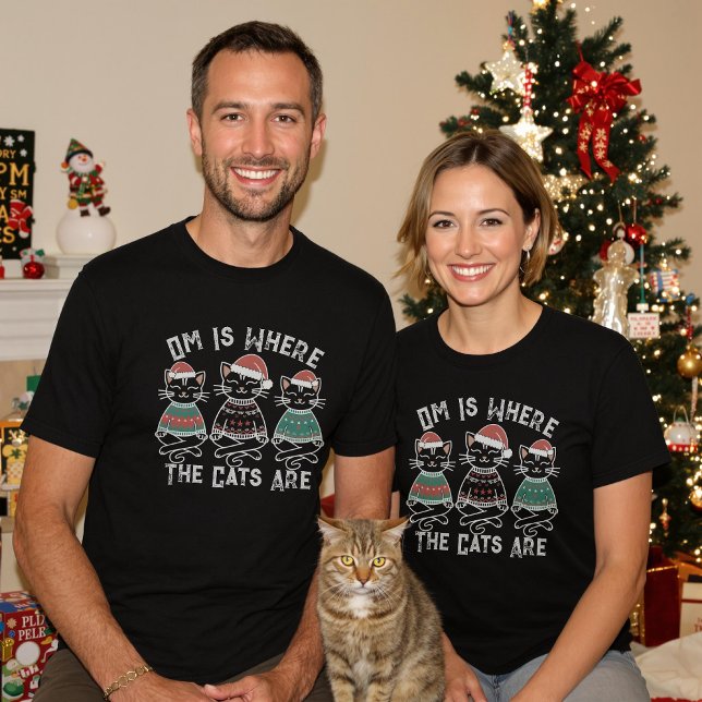 Om ist wo die Katzen sind - Funny Yoga Weihnachten T-Shirt (Von Creator hochgeladen)