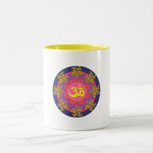 Om Mandala Blue Border Zweifarbige Tasse