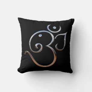 Om Symbol Kissen