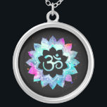 *~* OM Symbol Lotus Watercolor Versilberte Kette<br><div class="desc">* Energetisch verbessert - Ein OM Symbol Lotus Watercolor Mandala auf schwarzem Hintergrund.* Silver Plated.Schwarzer Hintergrund Es kann Zen , Esoteric , New Age , Metaphysische und spirituelle Hilfe mit Meditation und Achtsamkeit sein. Hier für Sie ist ein beeindruckend schönes neues Zeitalter metaphysisch geneigt Auge zu fangen, wahrscheinlich inspirier Meditation...</div>