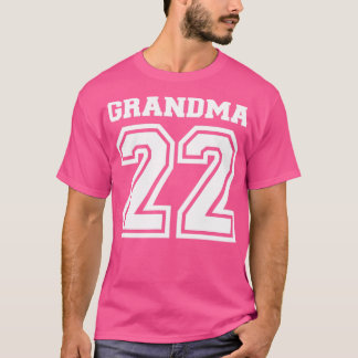 Oma 2022 für Schwangerschaftsankündigung T-Shirt