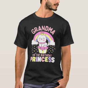 Oma der Geburtstagsprinzessin Süße Katze auf einer T-Shirt