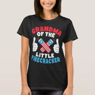 Oma der kleinen Firecracker-Mama am 4. Juli T-Shirt