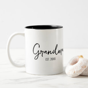 Oma Gegründet Jahr Schwarz Schrift Typography Zweifarbige Tasse