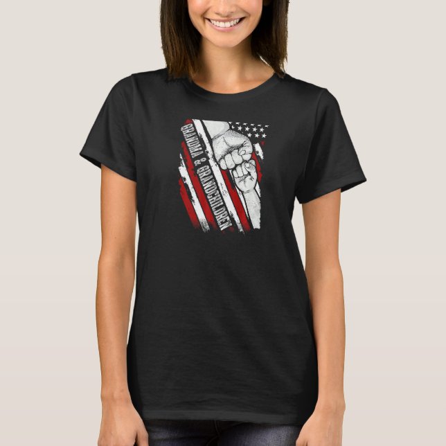 Oma Grandchildren Unbrechbare Anleihe - Flagge der T-Shirt (Vorderseite)