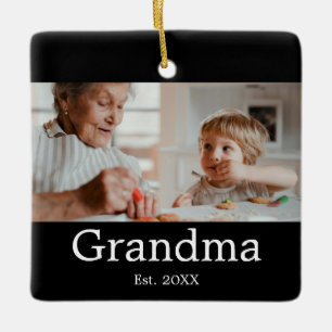 Oma hat ein schwarzes Foto-Geschenk eingerichtet Keramikornament