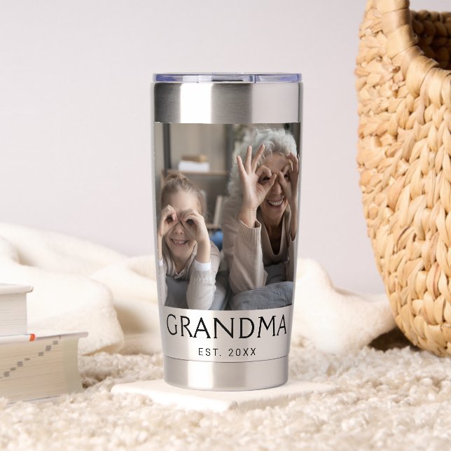 Oma hat Schwarze Typografie 2 Foto eingerichtet Thermobecher (Wohnzimmer (gedreht))