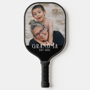 Oma hat Spaß Modernes Foto gegründet Pickleball Schläger