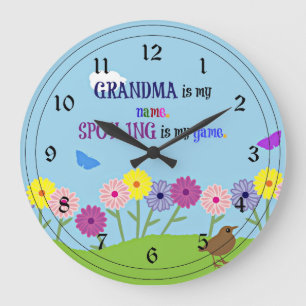 Oma ist mein Name. Spoiling ist mein Spiel. Große Wanduhr
