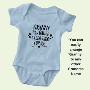 Oma-Name ändern hat lange auf mich gewartet  Baby Strampler