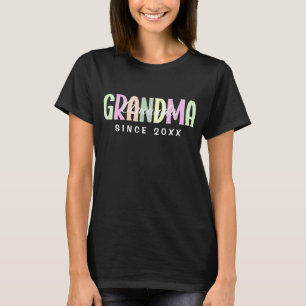 Oma seit 20XX Moderne, einfach Personalisiert T-Shirt