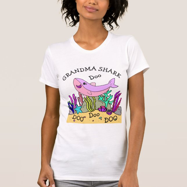 Oma Shark Doo Doo Family T-Shirt (Vorderseite)