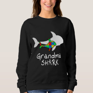 Oma Shark Puzzle Piece Coole Autismus Bewusstsein Sweatshirt