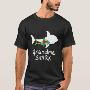 Oma Shark Puzzle Piece Coole Autismus Bewusstsein T-Shirt