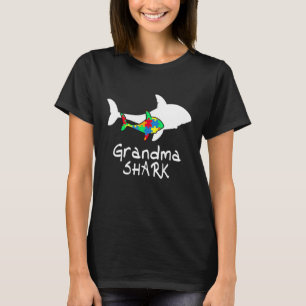 Oma Shark Puzzle Teil Cool Autismus-Bewusstsein T-Shirt