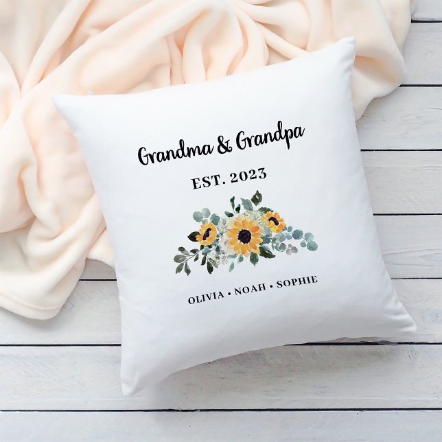 Oma und Opa | Rustikale Sonnenblumen und Namen Kissen (A simple, rustic pillow keepsake for your grandma and grandpa)
