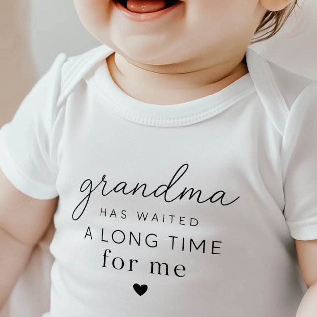 Oma wartet Baby Strampler (Von Creator hochgeladen)