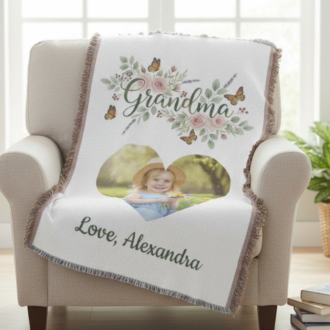 Oma Wildblumen Botanisches Herz Foto Decke (Floral butterfly photo heart for grandma — a sweet birthday gift idea from the grandkids)