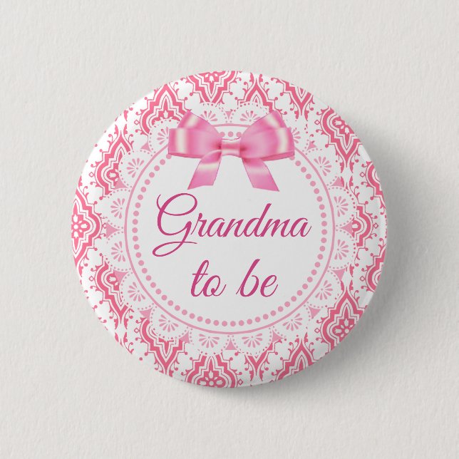 Oma wird Pink Bow Lacey Baby Showknopf Button (Vorderseite)
