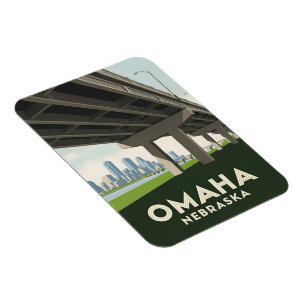 Omaha Nebraska Skyline unter einer großen Überführ Magnet