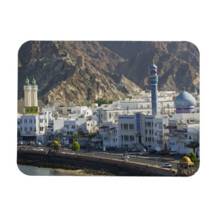 Oman, Muscat, Mutrah. Gebäude entlang Mutrah Magnet