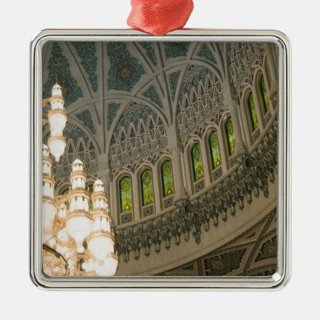 Oman, Muscat, Sultan-Qaboos-Moschee Silbernes Ornament (Vorne)