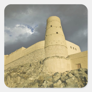 Oman, Western Hajar, Bahla. Bahla Fort Quadratischer Aufkleber