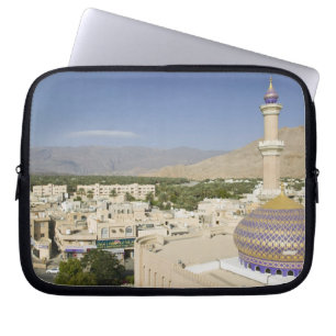 Oman, Westliche Hajar-Berge, Nizwa. Nizwa Laptopschutzhülle