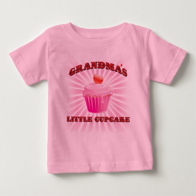 Oma's kleiner Cupcake Baby T-shirt (Vorderseite)