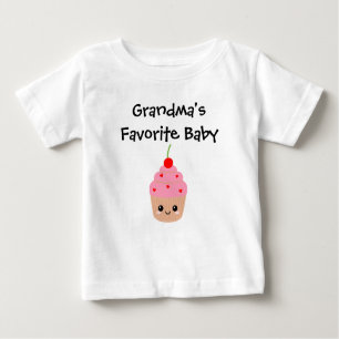 Oma's Lieblings-Baby, Niedlicher Cupcake Baby T-shirt