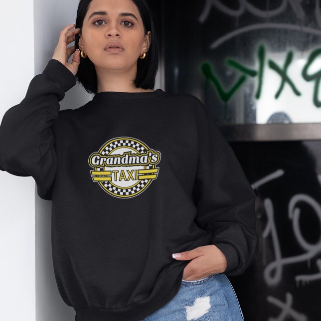 Oma's Taxi-Zeichen Sweatshirt (Von Creator hochgeladen)
