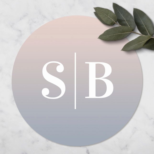 Ombre Mit Monogramm Light Pink & Dusty Blue Weddin Runder Aufkleber (Von Creator hochgeladen)