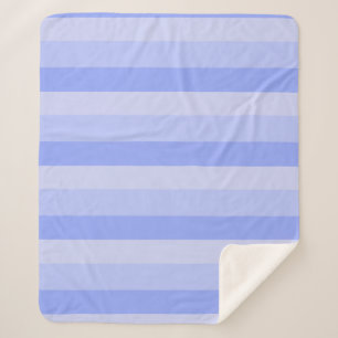 Ombre Streifen in den Farbtönen "periwinkle" Sherpadecke