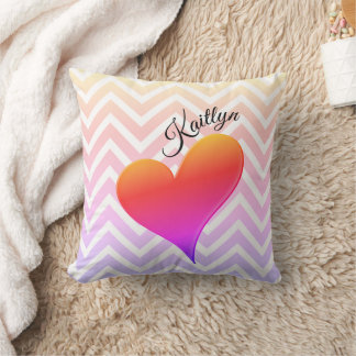 Ombre Sunset Heart on Zickzack Strip Throw Kissen
