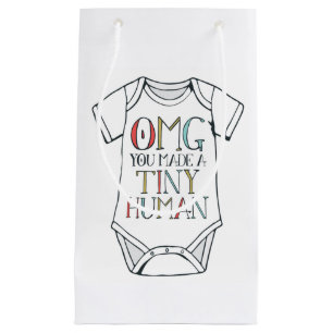 OMG, du hast einen winzigen menschlichen Geschenkb Kleine Geschenktüte
