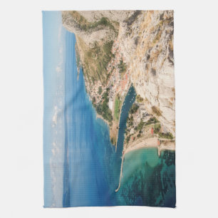 Omis, Kroatien - Adriatische Küste Geschirrtuch
