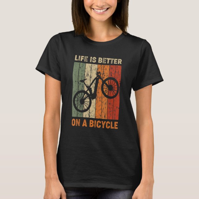 on a bicycle cycling bike 5 T-Shirt (Vorderseite)