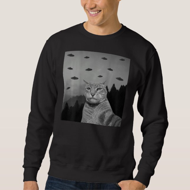 ON BACK PRINT   Cat  Taking Photo UFO Aliens Sweatshirt (Vorderseite)