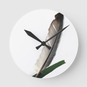 One Feather Runde Wanduhr