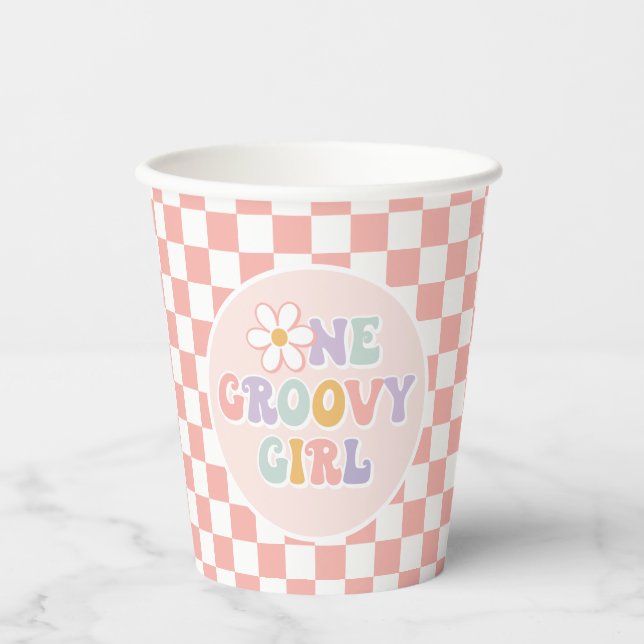 One Groovy Girl Pink Daisy Schachbrett Pappbecher (Vorderseite)