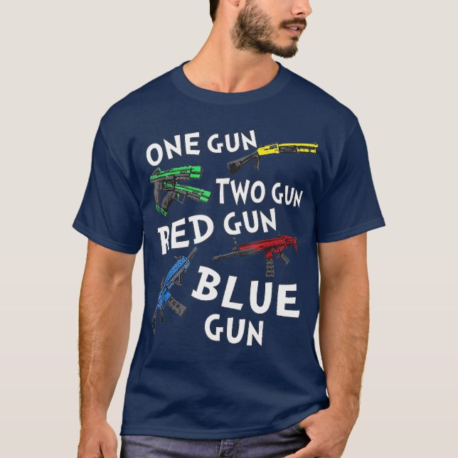 One Gun Two Gun Red Gun Blue Gun T-Shirt (Vorderseite)